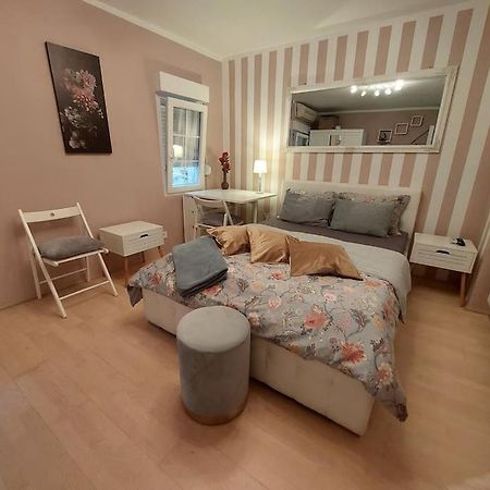 Apartment Bonjour, 5Th Floor, No Elevator Zagreb Exterior foto
